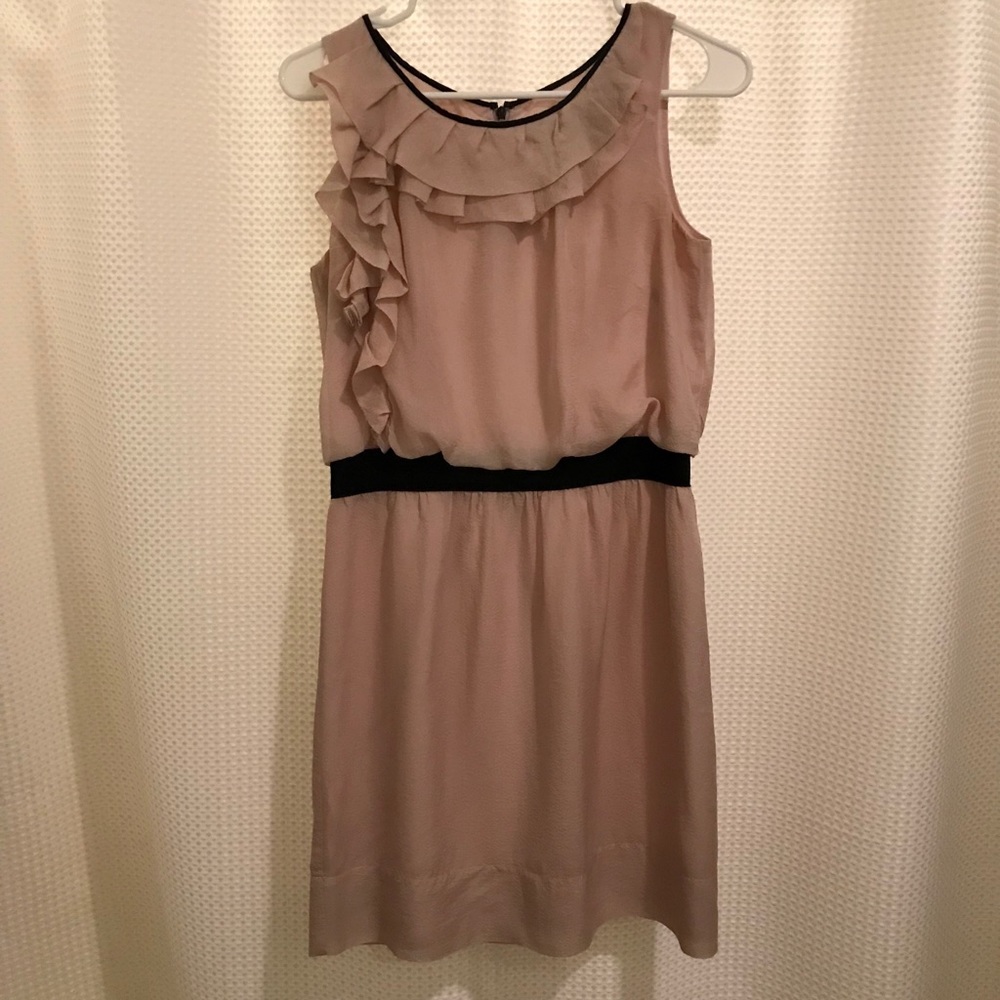 ✨2/$20 | LOFT sleeveless dress